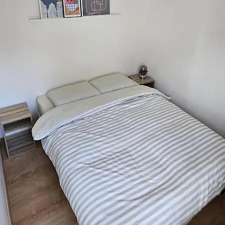 Apartamento Refait A Neuf A